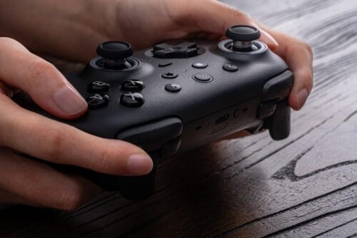 control-8bitdo-ultimate-2-bluetooth-switch Control 8BitDo Ultimate 2 Bluetooth con joysticks TMR y base de carga para Nintendo Switch.