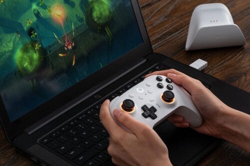control-8bitdo-ultimate-2-bluetooth-switch Control 8BitDo Ultimate 2 Bluetooth con joysticks TMR y base de carga para Nintendo Switch.